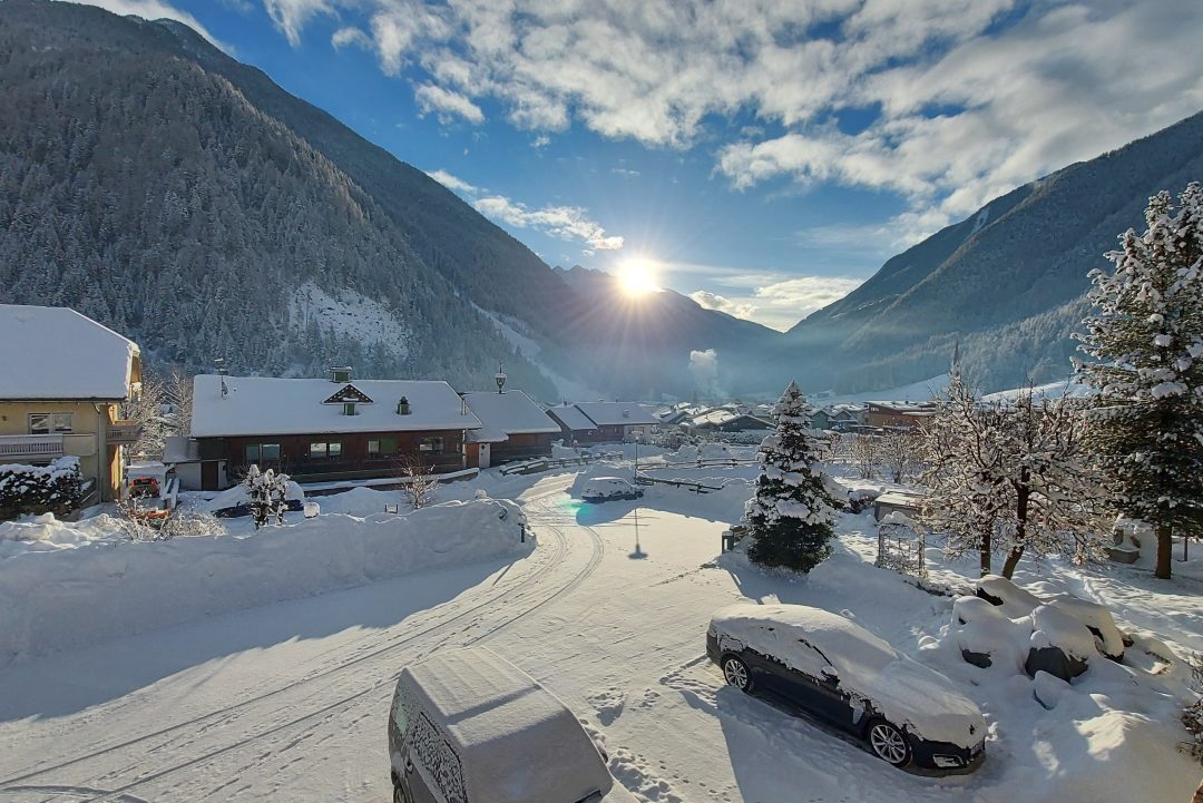 Neve fresca BB Hotel Schwarzbachhof Lutago Valle Aurina Alto Adige